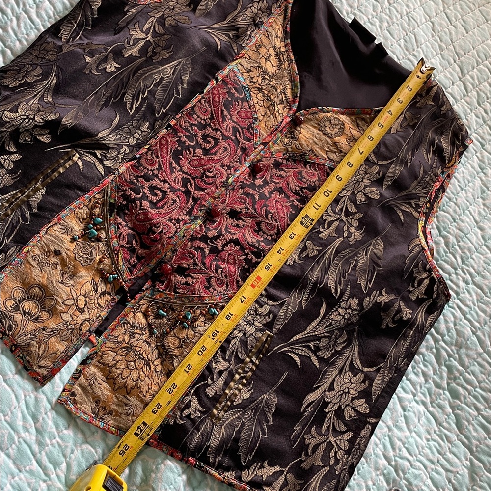 Chico’s patchwork, brocade and floral jacquard Bohemian vest - Picture 9 of 9